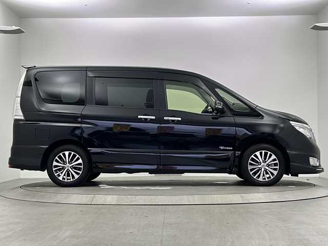 日産 セレナ HWS S HV Vエアロ+Sefty Aセーフ 大阪府 2015(平27)年 2.4万km ダイヤモンドブラック 純正ナビ/・フルセグTV/・Bluetooth/・FM/AM/純正後席フリップダウンモニター/アラウンドビューモニター/衝突軽減システム/クルーズコントロール/両側パワースライドドア/前後コーナーセンサー/ビルトインETC/スマートキー/LEDヘッドライト