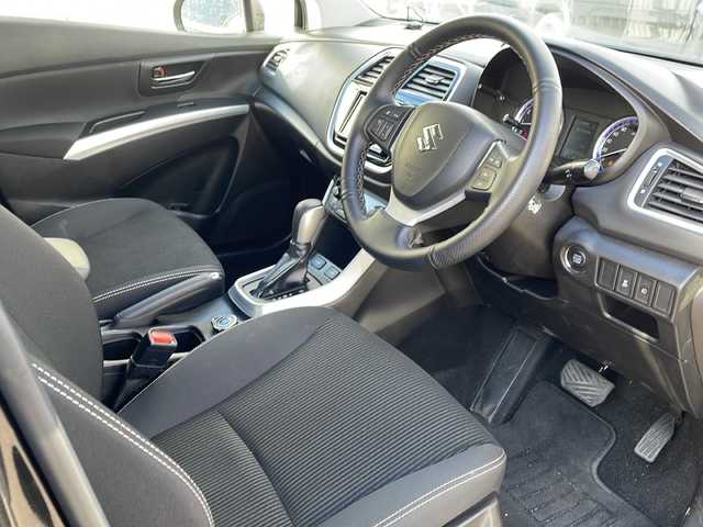 スズキ ＳＸ４ Ｓクロス 道北・旭川 2019(平31)年 4.7万km コスミックブラックパール /４WD//禁煙車//レーダーブレーキサポート２/アダプティブクルーズコントロール/エマージェンシーストップシグナル//社外SDナビ/CD/DVD/SD/BT/TV//バックカメラ//前席シートヒーター//社外ドライブレコーダー前後//左右独立オートエアコン//ドライブモードセレクト//革巻きステアリング//パドルシフト//オートライト//LEDヘッドライト//ETC//フォグランプ//ミラーウィンカー//電動格納ミラー//ルーフレール//保証書