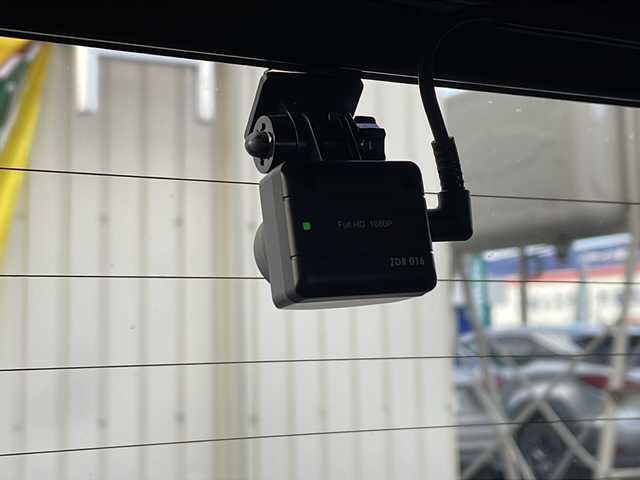 スズキ ＳＸ４ Ｓクロス 道北・旭川 2019(平31)年 4.7万km コスミックブラックパール /４WD//禁煙車//レーダーブレーキサポート２/アダプティブクルーズコントロール/エマージェンシーストップシグナル//社外SDナビ/CD/DVD/SD/BT/TV//バックカメラ//前席シートヒーター//社外ドライブレコーダー前後//左右独立オートエアコン//ドライブモードセレクト//革巻きステアリング//パドルシフト//オートライト//LEDヘッドライト//ETC//フォグランプ//ミラーウィンカー//電動格納ミラー//ルーフレール//保証書