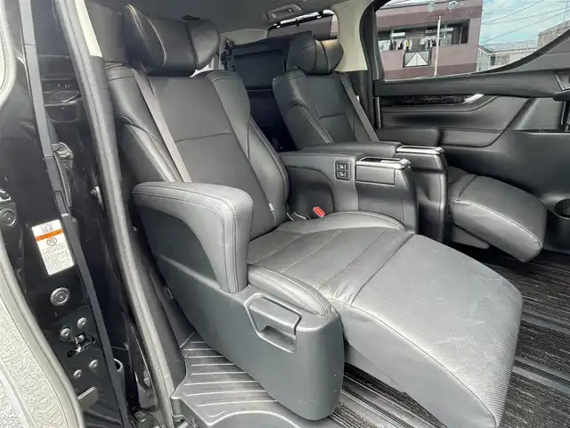 トヨタ アルファード S Cパッケージ 福岡県 2021(令3)年 10.9万km ブラック ワンオーナー/ツインムーンルーフ/モデリスタエアロ(フロント/サイド/リア)/純正12.1インチフリップダウンモニター【V12T-R68C】/デジタルインナーミラー/純正9インチコネクテッドナビ/　(AM/FM/CD/DVD/Bluetooth/フルセグTV/Miracast)/バックカメラ/トヨタセーフティセンス/・プリクラッシュセーフティ/・レーントレーシングサポート/・レーダークルーズコントロール/・レーンディパーチャーアラート/・オートマッチックハイビーム/・アダプティブハイビーム/・ロードサインアシスト/・先行車発進アラーム/・リヤクロストラフィックアラート/横滑り防止/純正18インチAW/パワーバックドア/前後ドライブレコーダー【CellSTAR CS-32FH】/ビルトインETC2.0/パワーシート(D/N)/シートメモリー/シートヒーター/エアシート(D/N)/ステアリングヒーター/ステアリングスイッチ/オットマン(N/後席)/後席用サンシェード(2.3列目)/nanoe/純正フロアマット/ドアバイザー/USBポート/スペアキー×1/アクセサリーソケット/ISOFIX/保証書/取扱説明書/マルチメディア取扱説明書