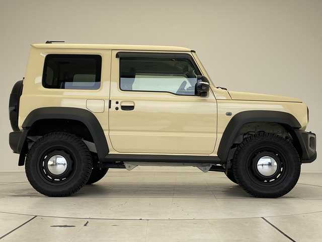 スズキ ジムニー シエラ JC 愛知県 2025(令7)年 0.6万km シフォンアイボリーM 純正8型ナビ/スズキセーフティサポート/トランスファーレバー/フルセグ/バックカメラ/シートヒーター/クルーズコントロール/ダウンヒルアシストコント/オートライト/ステアリングスイッチ/スマートキー/プッシュスタート