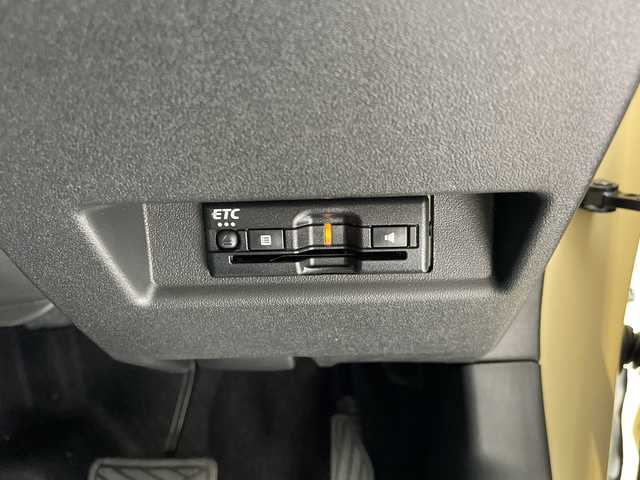 スズキ ジムニー シエラ JC 愛知県 2025(令7)年 0.6万km シフォンアイボリーM 純正8型ナビ/スズキセーフティサポート/トランスファーレバー/フルセグ/バックカメラ/シートヒーター/クルーズコントロール/ダウンヒルアシストコント/オートライト/ステアリングスイッチ/スマートキー/プッシュスタート