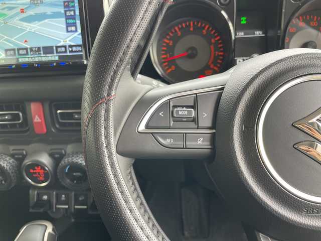 スズキ ジムニー シエラ JC 愛知県 2025(令7)年 0.6万km シフォンアイボリーM 純正8型ナビ/スズキセーフティサポート/トランスファーレバー/フルセグ/バックカメラ/シートヒーター/クルーズコントロール/ダウンヒルアシストコント/オートライト/ステアリングスイッチ/スマートキー/プッシュスタート