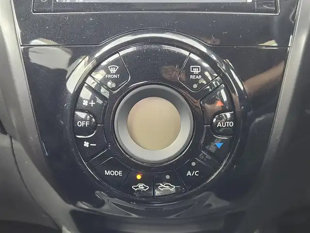 日産 ノート e－パワー X Bアロー 愛知県 2018(平30)年 3.7万km 赤 純正7インチナビ/バックカメラ/Bluetooth/フルセグTV/衝突被害軽減ブレーキ/クルーズコントロール/横滑り防止装置/レーンキープアシスト/オートライト/フォグランプ/ETC/純正AW/純正フロアマット/プッシュスタート/スマートキー/スペアキー