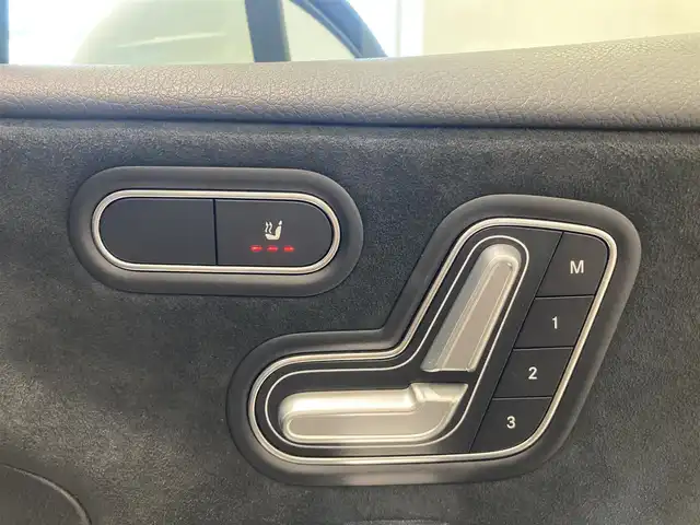 メルセデス・ベンツ Ｍ・ベンツ Ａ２００ｄ AMGライン 熊本県 2021(令3)年 3.1万km ポーラホワイト ・スマートキー/・プッシュスタート/・アクティブステアリングアシスト/・道路標識アシスト/・アクティブレーンキーピングアシスト/・アクティブブレーキアシスト/・アテンションアシスト/・レーンチェンジアシスト/・インテリジェントライトシステム/・クルーズコントロール(追従式)/・ハーフレザーシート/・前席パワーシート/・前席シートヒーター/・純正メモリナビ/　【Bluetooth・USB・AppleCarPlay・AndroidAuto】/・フルセグTV/・バックカメラ/・ETC2.0/・ふぉらいぶレコーダー(前方録画)/・LEDヘッドランプ/・純正マット