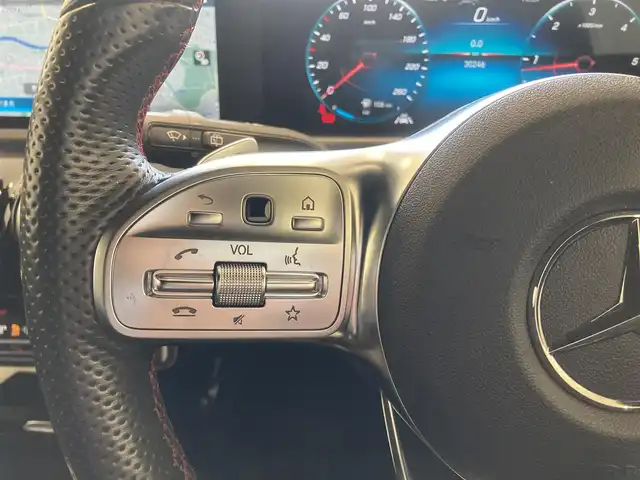メルセデス・ベンツ Ｍ・ベンツ Ａ２００ｄ AMGライン 熊本県 2021(令3)年 3.1万km ポーラホワイト ・スマートキー/・プッシュスタート/・アクティブステアリングアシスト/・道路標識アシスト/・アクティブレーンキーピングアシスト/・アクティブブレーキアシスト/・アテンションアシスト/・レーンチェンジアシスト/・インテリジェントライトシステム/・クルーズコントロール(追従式)/・ハーフレザーシート/・前席パワーシート/・前席シートヒーター/・純正メモリナビ/　【Bluetooth・USB・AppleCarPlay・AndroidAuto】/・フルセグTV/・バックカメラ/・ETC2.0/・ふぉらいぶレコーダー(前方録画)/・LEDヘッドランプ/・純正マット