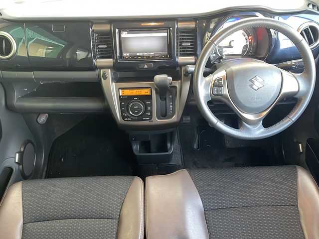 スズキ ハスラー Jスタイル Ⅲ 岐阜県 2018(平30)年 3.2万km フェニックスレッドパール/スチールシルバー2トーン 禁煙車/純正ナビ/バックカメラ/衝突軽減ブレーキ/オートライト/HIDヘッドライト/フォグランプ/LKA/アイドリングストップ/シートヒーター/ハーフレザーシート/オートエアコン/ステアリングリモコン/ドライブレコーダー/純正フロアマット/純正アルミホイール/純正ドアバイザー/スマートキー/プッシュスタート/ルーフレール