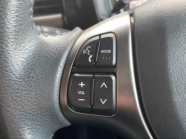 スズキ ハスラー Jスタイル Ⅲ 岐阜県 2018(平30)年 3.2万km フェニックスレッドパール/スチールシルバー2トーン 禁煙車/純正ナビ/バックカメラ/衝突軽減ブレーキ/オートライト/HIDヘッドライト/フォグランプ/LKA/アイドリングストップ/シートヒーター/ハーフレザーシート/オートエアコン/ステアリングリモコン/ドライブレコーダー/純正フロアマット/純正アルミホイール/純正ドアバイザー/スマートキー/プッシュスタート/ルーフレール