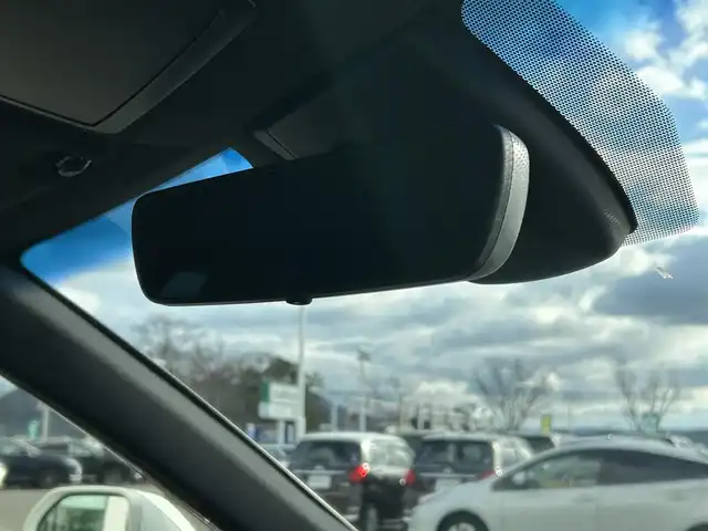 トヨタ クラウン ハイブリッド RS 和歌山県 2022(令4)年 3.9万km プレシャスホワイトパール 【純正12.3インチナビ/バックカメラ/フルセグTV/衝突軽減ブレーキ/ブラインドスポットモニター/前後コーナーセンサー/オートライト/レーダークルコン/ビルトインETC/シートヒーター/パワーシート/AC１００V充電/LEDヘッドライト/フォグランプ