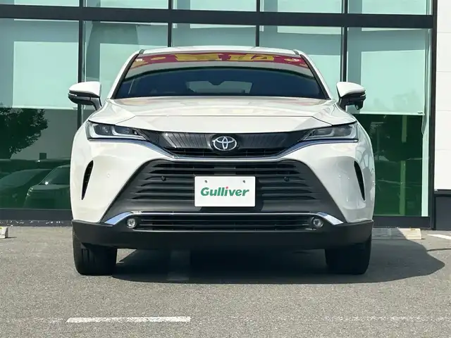 トヨタ ハリアー Z 和歌山県 2021(令3)年 1.5万km ホワイトパールクリスタルシャイン 純正１２．３インチナビ/JBLプレミアムサウンド/フルセグTV/バックカメラ/デジタルインナーミラー/（Bluetooth/USB/AUX)/プリクラッシュセーフティー/ブラインドスポットモニター/ヘッドアップディスプレイ/レーダークルーズコントロール/レーンキープアシスト/クリアランスソナー/パーキングサポートブレーキ/ロードサインアシスト/リヤトラフィックアラート/電子パーキング/オートホールド/MTモード付AT/純正ドライブレコーダー/純正ビルトインETC２．０/ハーフレザーシート/パワーシート/パワーバックドア/ISOFIX/LEDヘッドライト/LEDフォグランプ/オートライト/オートハイビーム