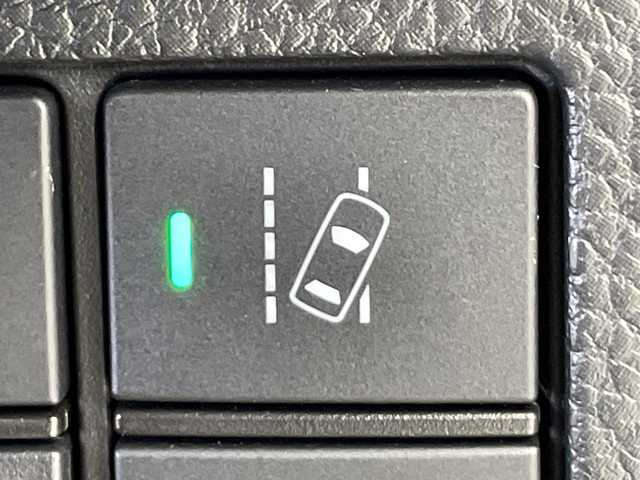 ホンダ Ｎ ＢＯＸ カスタム G L ターボ ホンダセンシング 愛知県 2020(令2)年 4万km プラチナホワイトパール ホンダセンシング/社外ナビ（Panasonic　CN-RE04D）/・フルセグ/Bluetooth/CD/DVD/SD/USB/バックカメラ/ビルトインETC/両側パワースライドドア/クルーズコントロール追従有/ハーフレザーシート/前席シートヒーター/レーンキープアシスト/衝突被害軽減/革巻きステアリング/スマートキー/プッシュスタート/スペアキー１本/LEDオートライト/フォグランプ/シートヒーター/純正アルミホイール/純正フロアマット