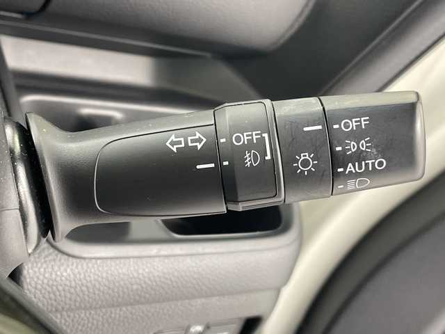 ホンダ Ｎ ＢＯＸ カスタム G L ターボ ホンダセンシング 愛知県 2020(令2)年 4万km プラチナホワイトパール ホンダセンシング/社外ナビ（Panasonic　CN-RE04D）/・フルセグ/Bluetooth/CD/DVD/SD/USB/バックカメラ/ビルトインETC/両側パワースライドドア/クルーズコントロール追従有/ハーフレザーシート/前席シートヒーター/レーンキープアシスト/衝突被害軽減/革巻きステアリング/スマートキー/プッシュスタート/スペアキー１本/LEDオートライト/フォグランプ/シートヒーター/純正アルミホイール/純正フロアマット