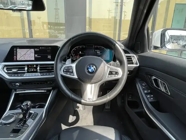 ＢＭＷ ３２０ｄ xDrive Mスポーツ 石川県 2020(令2)年 4万km アルピンホワイトⅢ 衝突軽減ブレーキ/アクティブクルーズコントロール/ブラインドスポットモニタ－/純正ナビ/３６０カメラ/クリアランスソナー/リモートチャージング/オートマチックトランクリッドオペレーション/ＬＥＤヘッド