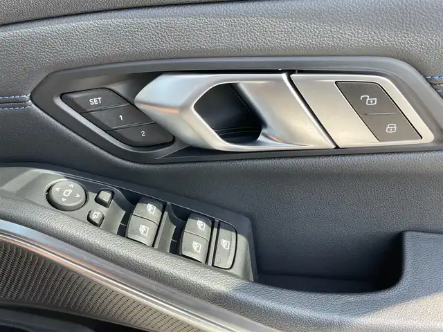 ＢＭＷ ３２０ｄ xDrive Mスポーツ 石川県 2020(令2)年 4万km アルピンホワイトⅢ 衝突軽減ブレーキ/アクティブクルーズコントロール/ブラインドスポットモニタ－/純正ナビ/３６０カメラ/クリアランスソナー/リモートチャージング/オートマチックトランクリッドオペレーション/ＬＥＤヘッド