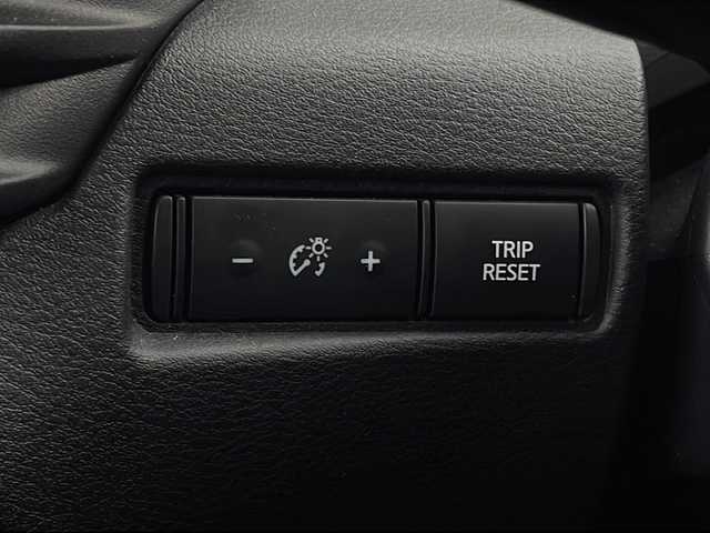 日産 ノート X FOUR 新潟県 2022(令4)年 4.9万km ブリリアントシルバー 4WD/プロパイロット/純正ナビ/　　フルセグ/BT/AppleCarPlay/AndroidAuto/HDMI/アラウンドビューモニター/レーダークルーズコントロール/オートライト/オートマチックハイビーム/シートヒーター/ステアリングスイッチ/USBポート/置くだけ充電/デジタルインナーミラー/ブラインドスポットモニター/スマートキー/ビルトインETC2.0