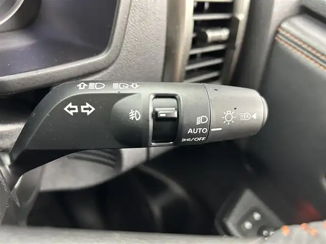 三菱 トライトン GSR 茨城県 2024(令6)年 0.1万km ダイヤモンドブラックマイカ 純正9型ナビ/全方位カメラ/フルセグ/衝突被害軽減ブレーキ/車線逸脱抑制装置/レーダークルーズコントロール/オートマチックハイビーム/クリアランスソナー/BSM/シートヒーター/ステアリングヒーター/純正18インチAW/LEDヘッドライト/スマートキー