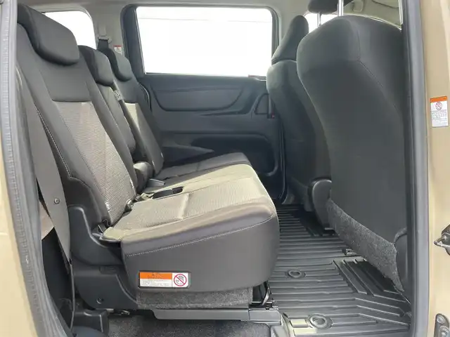トヨタ シエンタ ファンベースG 鳥取県 2019(平31)年 3.7万km ベージュマイカM/グレイッシュブラウンM ツートンカラー/ブラックルーフ/社外ナビ／ＴＶ／ＤＶＤ／ＣＤ／ＢＴ/バックカメラ・ＥＴＣ/トヨタセーフティセンス/レーンキープアシスト/両側パワースライド/前席シートヒーター/ハンドルヒーター/ＬＥＤヘットライト/フォグライト/オートライト/オートハイビーム/プッシュエンジンスタート/ウィンカーミラー/フロアマット/ドアバイザー