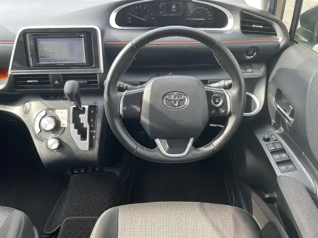 トヨタ シエンタ ファンベースG 鳥取県 2019(平31)年 3.7万km ベージュマイカM/グレイッシュブラウンM ツートンカラー/ブラックルーフ/社外ナビ／ＴＶ／ＤＶＤ／ＣＤ／ＢＴ/バックカメラ・ＥＴＣ/トヨタセーフティセンス/レーンキープアシスト/両側パワースライド/前席シートヒーター/ハンドルヒーター/ＬＥＤヘットライト/フォグライト/オートライト/オートハイビーム/プッシュエンジンスタート/ウィンカーミラー/フロアマット/ドアバイザー