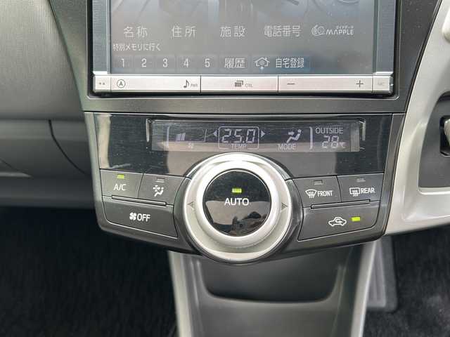 トヨタ プリウス α S ツーリングセレクション 茨城県 2012(平24)年 17.4万km ダークブルーマイカ コーナーセンサー前後/LEDヘッドライト/Bluetooth/バックカメラ/ETC/フルセグTV/純正HDDナビ/パーキングアシスト/アイドリングストップ/スマートキー/クルーズコントロール/ガラスルーフ/17インチ純正アルミホイール
