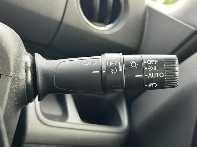 ホンダ Ｎ ＢＯＸ カスタム L 静岡県 2022(令4)年 1万km プラチナホワイトパール 社外メモリーナビ/（AM/FM/CD/DVD/BT）/フルセグTV/バックカメラ/社外ドライブレコーダー/スマートキー×2/プッシュスタート/左側パワースライドドア/レーダークルーズコントロール/シートヒーター/コーナーセンサー/フロアマット/ドアバイザー/衝突被害軽減ブレーキ/レーンキープアシスト/横滑り防止装置/保証書/取扱説明書