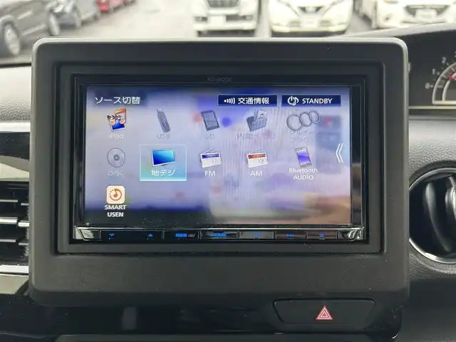 ホンダ Ｎ ＢＯＸ カスタム L 静岡県 2022(令4)年 1万km プラチナホワイトパール 社外メモリーナビ/（AM/FM/CD/DVD/BT）/フルセグTV/バックカメラ/社外ドライブレコーダー/スマートキー×2/プッシュスタート/左側パワースライドドア/レーダークルーズコントロール/シートヒーター/コーナーセンサー/フロアマット/ドアバイザー/衝突被害軽減ブレーキ/レーンキープアシスト/横滑り防止装置/保証書/取扱説明書