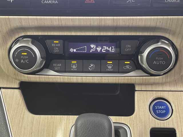日産 セレナ e－パワー ハイウェイスター G 埼玉県 2020(令2)年 4.4万km マルーンレッド 2トーン エマージェンシーブレーキ/プロパイロット/両側パワースライドドア/純正９インチメモリナビ/CD/DVD/Bluetooth/フルセグ/全方位カメラ/デジタルインナーミラー/ドライブレコーダー/ETC/レザーシート/ステアリングヒーター/純正１６インチAW/純正フロアマット/プッシュスタート/スマートキー
