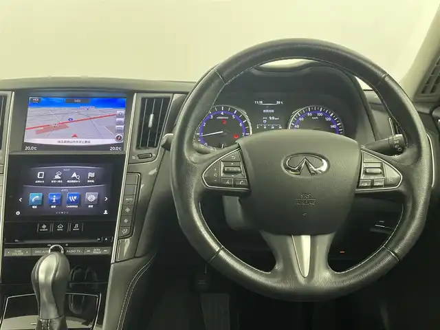日産 スカイライン 200GT－t 埼玉県 2015(平27)年 3.9万km クリスタルホワイトパール ワンオーナー　/純正８インチナビ　/バックカメラ　/クルーズコントロール　/ハーフレザーシート　/ビルトインＥＴＣ２．０　/社外前後ドライブレコーダー　/純正フロアマット　/Ｂｌｕｅｔｏｏｔｈ　/フルセグＴＶ