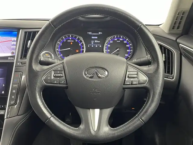 日産 スカイライン 200GT－t 埼玉県 2015(平27)年 3.9万km クリスタルホワイトパール ワンオーナー　/純正８インチナビ　/バックカメラ　/クルーズコントロール　/ハーフレザーシート　/ビルトインＥＴＣ２．０　/社外前後ドライブレコーダー　/純正フロアマット　/Ｂｌｕｅｔｏｏｔｈ　/フルセグＴＶ