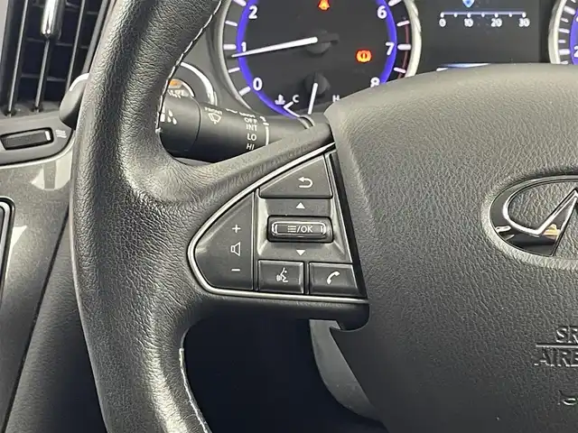日産 スカイライン 200GT－t 埼玉県 2015(平27)年 3.9万km クリスタルホワイトパール ワンオーナー　/純正８インチナビ　/バックカメラ　/クルーズコントロール　/ハーフレザーシート　/ビルトインＥＴＣ２．０　/社外前後ドライブレコーダー　/純正フロアマット　/Ｂｌｕｅｔｏｏｔｈ　/フルセグＴＶ