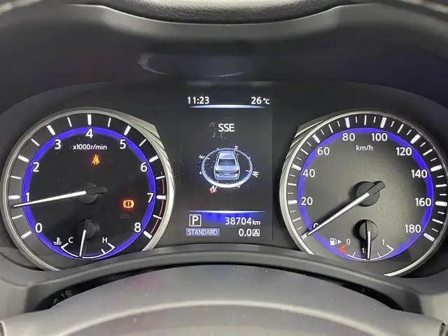 日産 スカイライン 200GT－t 埼玉県 2015(平27)年 3.9万km クリスタルホワイトパール ワンオーナー　/純正８インチナビ　/バックカメラ　/クルーズコントロール　/ハーフレザーシート　/ビルトインＥＴＣ２．０　/社外前後ドライブレコーダー　/純正フロアマット　/Ｂｌｕｅｔｏｏｔｈ　/フルセグＴＶ