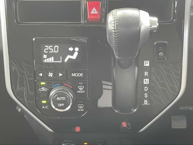 トヨタ タンク カスタムG S 青森県 2017(平29)年 8.1万km パールホワイトⅢ 4WD/寒冷地仕様/純正SDナビ・フルセグTV/CD・DVD・Bluetooth/バックカメラ/両側パワースライドドア/前席シートヒーター/スマートアシストII/衝突回避支援システム/車線逸脱警報機能/前後誤発進抑制制御機能/後方コーナーセンサー/クルーズコントロール/ワイパーデアイサー/前方ドライブレコーダー/ビルトインETC/LEDヘッドライト/LEDフォグライト/純正14インチアルミ/スマートキー/プッシュスタート