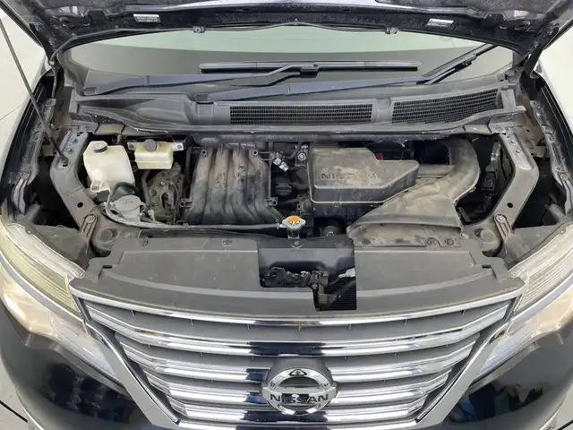 日産 セレナ ハイウェイスター Sハイブリッド 大阪府 2014(平26)年 5.3万km ダイヤモンドブラック 純正ナビ/・Bluetooth/・CD/DVD/・フルセグテレビ/・SD音楽録音/バックカメラ/純正フリップダウンモニター/クルーズコントロール/両側パワースライドドア/衝突軽減ブレーキ/レーンキープアシスト/前後ドライブレコーダー/ＥＴＣ/スマートキー