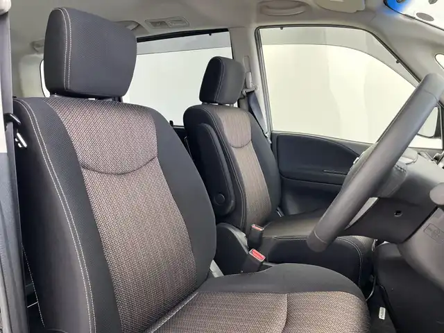 日産 セレナ ハイウェイスター Sハイブリッド 大阪府 2014(平26)年 5.3万km ダイヤモンドブラック 純正ナビ/・Bluetooth/・CD/DVD/・フルセグテレビ/・SD音楽録音/バックカメラ/純正フリップダウンモニター/クルーズコントロール/両側パワースライドドア/衝突軽減ブレーキ/レーンキープアシスト/前後ドライブレコーダー/ＥＴＣ/スマートキー