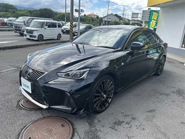 レクサス ＩＳ 300h Fスポーツ 神奈川県 2019(平31)年 2.5万km ブラック 保証書/取扱説明書/純正ナビ/AM・FM・CD・DVD(BlueRay)・BT・SD/衝突軽減システム/デジタルインナーミラー/追従クルーズコントロール/パドルシフト/D席メモリーパワーシート/ヒートシーター/エアーシート/カーテンエアバッグ/全席サイドエアバッグ/オートマチックハイビーム/オートライト/LEDヘッドライト/前後ドラレコ/純正１９インチAW/バックカメラ/革シート