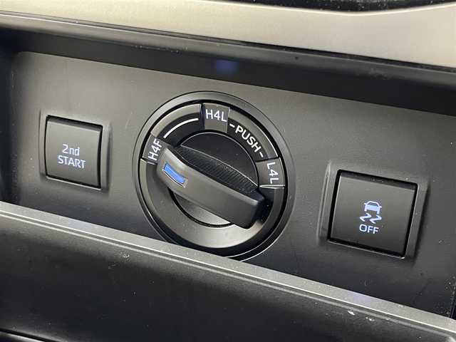 トヨタ ランドクルーザー プラド TX Lパッケージ マットブラED 茨城県 2022(令4)年 2.1万km アティチュードブラックマイカ 純正MOPナビ/マルチテレインモニター/フルセグ/サンルーフ/衝突被害軽減ブレーキ/車線逸脱抑制装置/レーダークルーズコントロール/オートマチックハイビーム/クリアランスソナー/BSM/ETC2.0/ドラレコ/シートヒーター/ベンチレーション/純正18インチAW/LEDヘッドライト/スマートキー