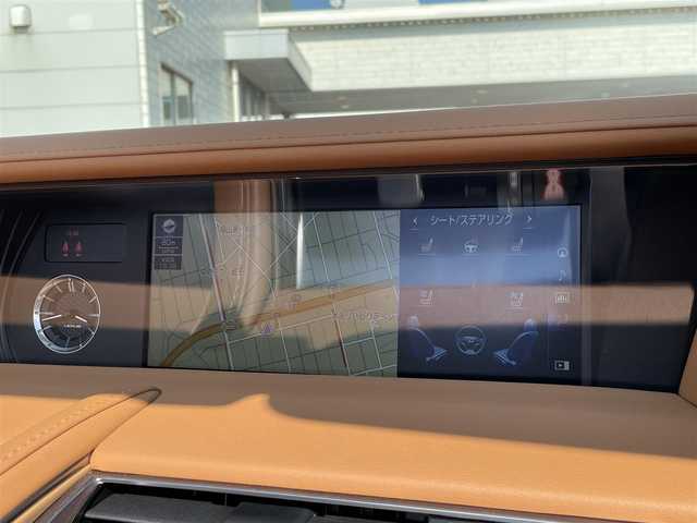 レクサス ＬＣ 500 コンバーチブル 広島県 2021(令3)年 1.8万km ホワイトノーヴァガラスフレーク ワンオーナー/電動ソフトトップ（サンドベージュ）/ブラック塗装ブレーキキャリパー/オーカー本革シート/・シートヒーター/・エアシート/・パワーシート/ヘッドアップディスプレイ/純正ナビ（CD/フルセグTV/Bluetooth）/バックカメラ/ETC2.0/純正21インチAW/衝突被害軽減ブレーキ/車線逸脱警報/オートマチックハイビーム/ブラインドスポットモニター/レーダークルーズコントロール/コーナーセンサー