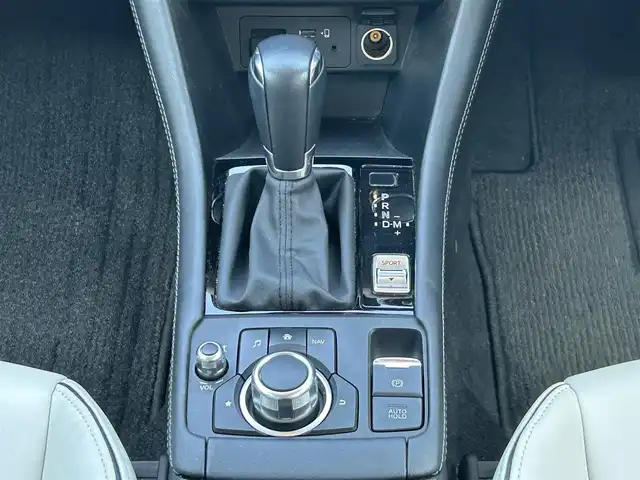 マツダ ＣＸ－３ 15S アーバンドレッサー 福島県 2021(令3)年 3.8万km ポリメタルグレーM 純正ナビゲーション/【USB/AUX/BT】/360°ビューモニター/ドライブレコーダー/ETC/アクティブドライビングディスプレイ/ブラインドスポットモニタニング/車線逸脱警報システム/衝突被害軽減ブレーキ/レーダークルーズコントロール/アイドリングストップ/前席シートヒーター/ステリングヒーター/LEDオートライト/純正フロアマット/純正ドアバイザー