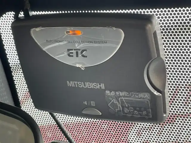 トヨタ シエンタ G セーフティエディション 大阪府 2020(令2)年 3.9万km ホワイトパールクリスタルシャイン 社外9インチナビ　/ETC　/全方位モニター　/両側パワースライドドア　/LEDヘッドライト　/フルセグTV　/シートヒーター　/純正フロアマット　/ドライブレコーダー（前方）　/プッシュスタート
