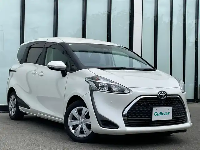 トヨタ シエンタ G セーフティエディション 大阪府 2020(令2)年 3.9万km ホワイトパールクリスタルシャイン 社外9インチナビ　/ETC　/全方位モニター　/両側パワースライドドア　/LEDヘッドライト　/フルセグTV　/シートヒーター　/純正フロアマット　/ドライブレコーダー（前方）　/プッシュスタート
