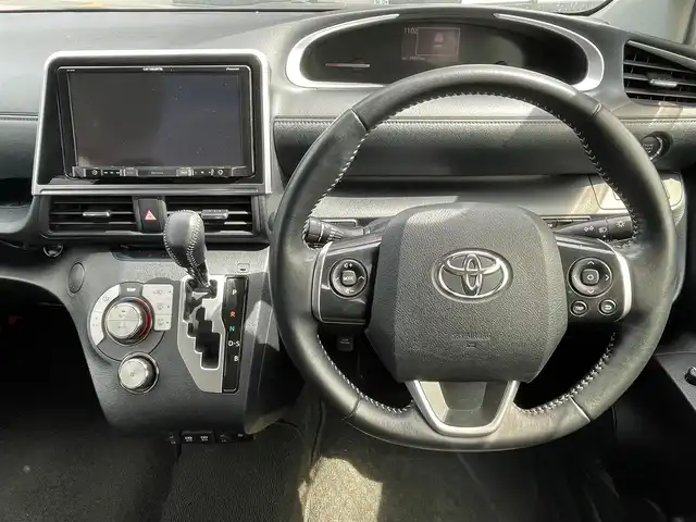 トヨタ シエンタ G セーフティエディション 大阪府 2020(令2)年 3.9万km ホワイトパールクリスタルシャイン 社外9インチナビ　/ETC　/全方位モニター　/両側パワースライドドア　/LEDヘッドライト　/フルセグTV　/シートヒーター　/純正フロアマット　/ドライブレコーダー（前方）　/プッシュスタート