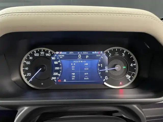 ランドローバー ランドローバー ディフェンダー 110XダイナミックSE 道央・札幌 2022(令4)年 3.7万km 黒 ブラックエクステリアパック/スライディングパノラミックルーフ/２２インチ　スタイル5098　５スポーク/（グロスブラックフィニッシュ）/MERIDIANサウンドシステム/ブラインドスポットパック/・クリアイグジットモニター/・ブラインドスポットアシスト/・リバーストラフィックディテクション/ドライバーアシストパック/・リアコリジョンモニター/・アダプティブクルーズコントロール/黒ベージュ革シート/３Dサラウンドカメラ/１１．４インチタッチスクリーン/メモリー付パワーシート（D/N）/シートヒーター（前席・後席）/LEDヘッドライト/オートライト/ETC