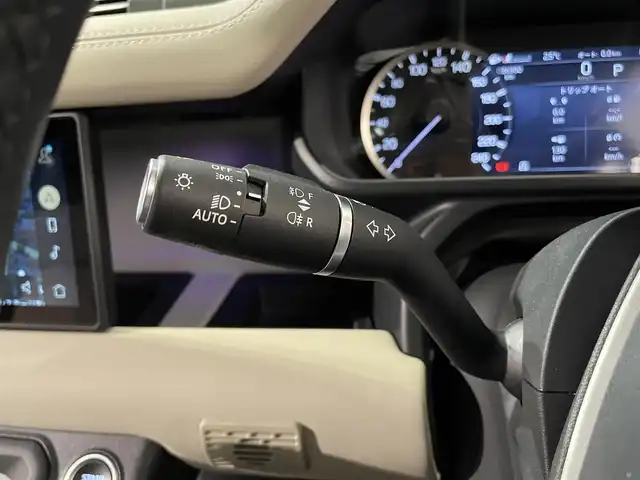 ランドローバー ランドローバー ディフェンダー 110XダイナミックSE 道央・札幌 2022(令4)年 3.7万km 黒 ブラックエクステリアパック/スライディングパノラミックルーフ/２２インチ　スタイル5098　５スポーク/（グロスブラックフィニッシュ）/MERIDIANサウンドシステム/ブラインドスポットパック/・クリアイグジットモニター/・ブラインドスポットアシスト/・リバーストラフィックディテクション/ドライバーアシストパック/・リアコリジョンモニター/・アダプティブクルーズコントロール/黒ベージュ革シート/３Dサラウンドカメラ/１１．４インチタッチスクリーン/メモリー付パワーシート（D/N）/シートヒーター（前席・後席）/LEDヘッドライト/オートライト/ETC