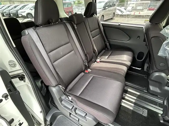 日産 セレナ ハイウェイスター Vセレクション 福岡県 2018(平30)年 4.7万km ブリリアントホワイトパール 純正７型SDナビ(フルセグTV/CD)アラウンドビューモニター後席フリップダウンモニターエマージェンシーブレーキコーナーセンサー両側パワスラETC2.0USBポート純正LEDヘッドライト純正フロアマット純正アルミホイール16インチスマートキープッシュスタート