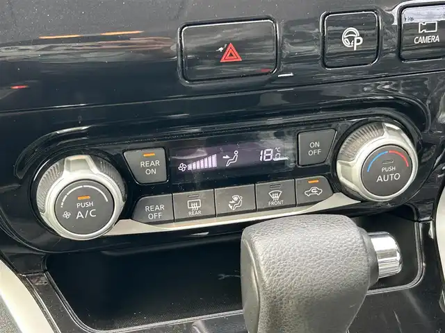 日産 セレナ ハイウェイスター Vセレクション 福岡県 2018(平30)年 4.7万km ブリリアントホワイトパール 純正７型SDナビ(フルセグTV/CD)アラウンドビューモニター後席フリップダウンモニターエマージェンシーブレーキコーナーセンサー両側パワスラETC2.0USBポート純正LEDヘッドライト純正フロアマット純正アルミホイール16インチスマートキープッシュスタート