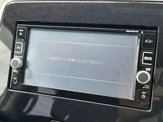 日産 セレナ ハイウェイスター Vセレクション 福岡県 2018(平30)年 4.7万km ブリリアントホワイトパール 純正７型SDナビ(フルセグTV/CD)アラウンドビューモニター後席フリップダウンモニターエマージェンシーブレーキコーナーセンサー両側パワスラETC2.0USBポート純正LEDヘッドライト純正フロアマット純正アルミホイール16インチスマートキープッシュスタート