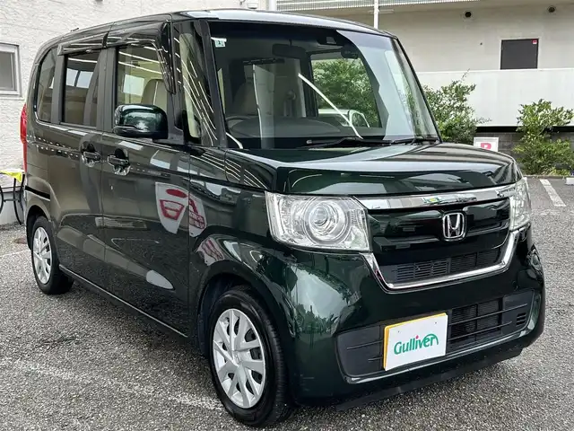 ホンダ Ｎ ＢＯＸ G L ホンダセンシング 兵庫県 2018(平30)年 2.1万km ブリティッシュグリーンP 純正ディーラーSDナビ/　Bluetooth/CD/iPod/AM/FM/バックカメラ/純正ビルトインETC/ベンチシート/片側パワースライドドア/アイドリングストップ/アダプティブクルーズコントロール/アンチロック・ブレーキ・システム/レーンキープアシスト/横滑り防止装置/盗難防止装置/衝突被害軽減システム/パワーステアリング/パワーウィンドウ/スマートキー/純正フロアマット/エアバッグ（W）/保証書/取扱説明書