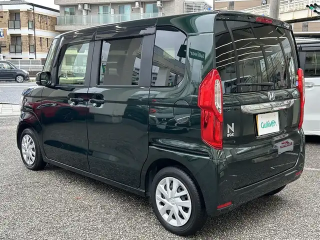 ホンダ Ｎ ＢＯＸ G L ホンダセンシング 兵庫県 2018(平30)年 2.1万km ブリティッシュグリーンP 純正ディーラーSDナビ/　Bluetooth/CD/iPod/AM/FM/バックカメラ/純正ビルトインETC/ベンチシート/片側パワースライドドア/アイドリングストップ/アダプティブクルーズコントロール/アンチロック・ブレーキ・システム/レーンキープアシスト/横滑り防止装置/盗難防止装置/衝突被害軽減システム/パワーステアリング/パワーウィンドウ/スマートキー/純正フロアマット/エアバッグ（W）/保証書/取扱説明書
