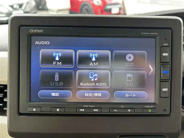 ホンダ Ｎ ＢＯＸ G L ホンダセンシング 兵庫県 2018(平30)年 2.1万km ブリティッシュグリーンP 純正ディーラーSDナビ/　Bluetooth/CD/iPod/AM/FM/バックカメラ/純正ビルトインETC/ベンチシート/片側パワースライドドア/アイドリングストップ/アダプティブクルーズコントロール/アンチロック・ブレーキ・システム/レーンキープアシスト/横滑り防止装置/盗難防止装置/衝突被害軽減システム/パワーステアリング/パワーウィンドウ/スマートキー/純正フロアマット/エアバッグ（W）/保証書/取扱説明書