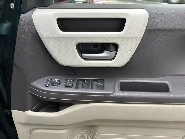 ホンダ Ｎ ＢＯＸ G L ホンダセンシング 兵庫県 2018(平30)年 2.1万km ブリティッシュグリーンP 純正ディーラーSDナビ/　Bluetooth/CD/iPod/AM/FM/バックカメラ/純正ビルトインETC/ベンチシート/片側パワースライドドア/アイドリングストップ/アダプティブクルーズコントロール/アンチロック・ブレーキ・システム/レーンキープアシスト/横滑り防止装置/盗難防止装置/衝突被害軽減システム/パワーステアリング/パワーウィンドウ/スマートキー/純正フロアマット/エアバッグ（W）/保証書/取扱説明書