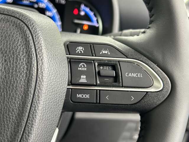 トヨタ ノア ハイブリッド S－Z 愛知県 2023(令5)年 5.3万km ホワイトパールクリスタルシャイン 純正10.5インチディスプレイオーディオ/・コネクティッドナビ対応(車載ナビ有)/・AppleCarPlay/AndroidAuto/・Bluetooth/・フルセグTV/・CD/DVD再生可/・USB(動画/音楽再生/給電)/・HDMI/・Miracast/バックカメラ/純正フリップダウンモニター/ユニバーサルステップ/3眼LEdヘッドライト/トヨタセーフティセンス/・プリクラッシュセーフティ/・緊急時操舵支援/・フロントクロスアラート/・レーントレーシングアシスト/・レーンディパーチャーアラート/・レーダークルーズコントロール/・オートハイビーム/・ロードサインアシスト/・ドライバー異常時対応システム/・プロアクティブドライビングアシスト/・発進遅れ告知機能/ブラインドスポットアシスト/パーキングサポートブレーキ/アドバンスドドライブ/両側パワースライドドア/ETC/ドライブレコーダー/ハーフレザーシート/シートヒーター/純正アルミホイール/スマートキー/プッシュスタート